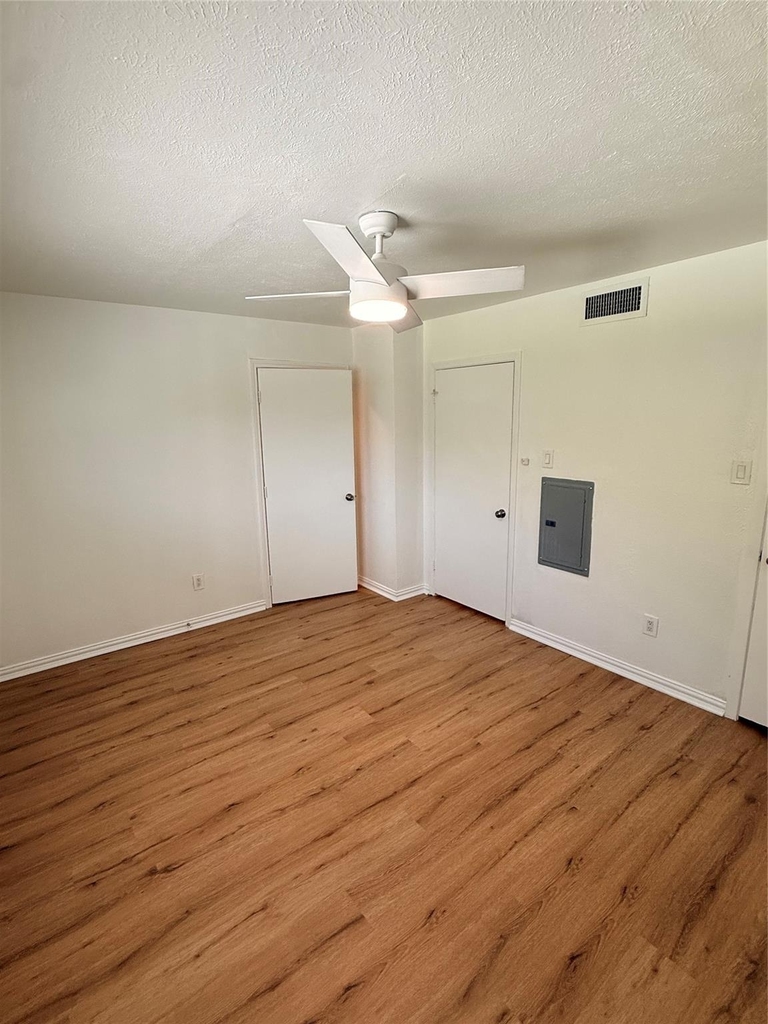 3921 Inwood Road - Photo 21