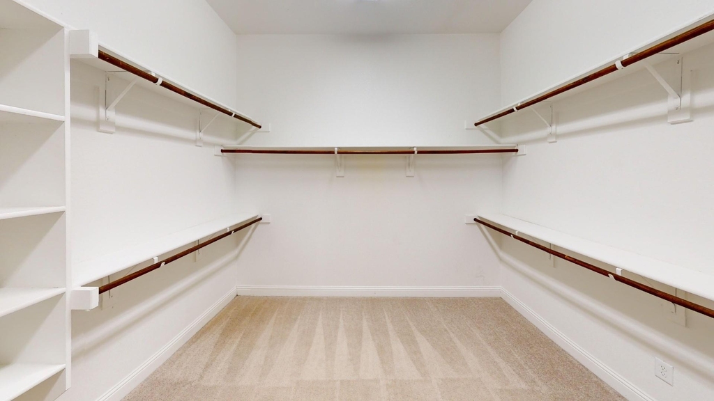 7005 Golf Club Drive - Photo 36