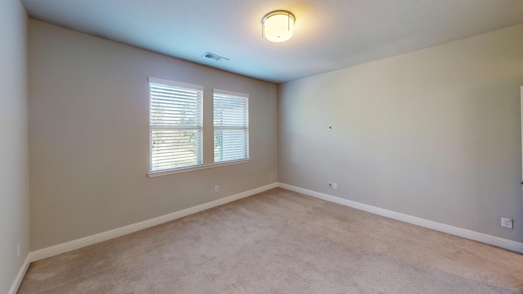 7005 Golf Club Drive - Photo 22