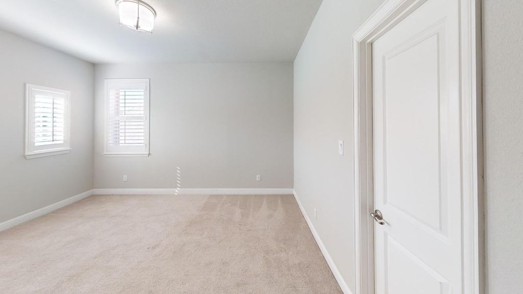 7005 Golf Club Drive - Photo 16