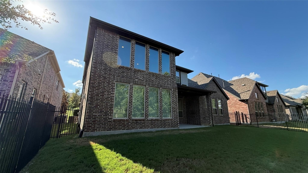 7005 Golf Club Drive - Photo 37