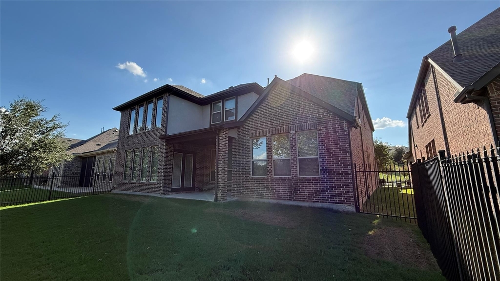 7005 Golf Club Drive - Photo 38