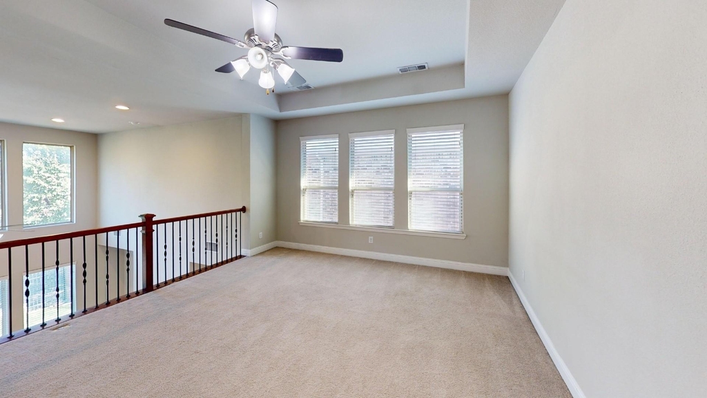 7005 Golf Club Drive - Photo 11