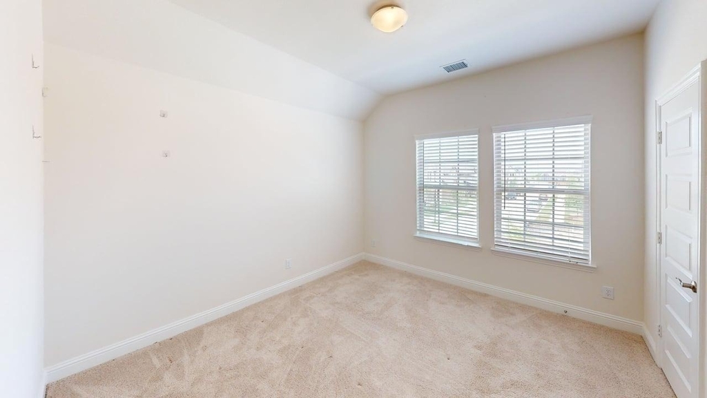 333 Elk Drive - Photo 17
