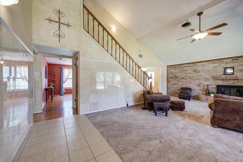 2033 Oakmeadow Street - Photo 3