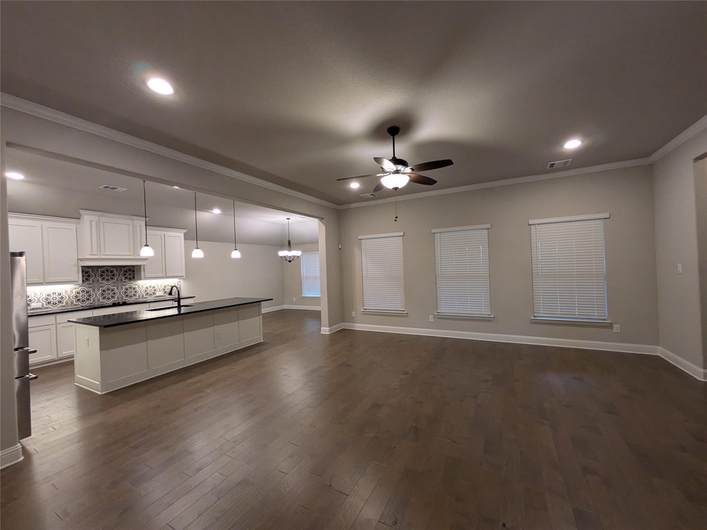 1720 Whispering Trail Drive - Photo 3