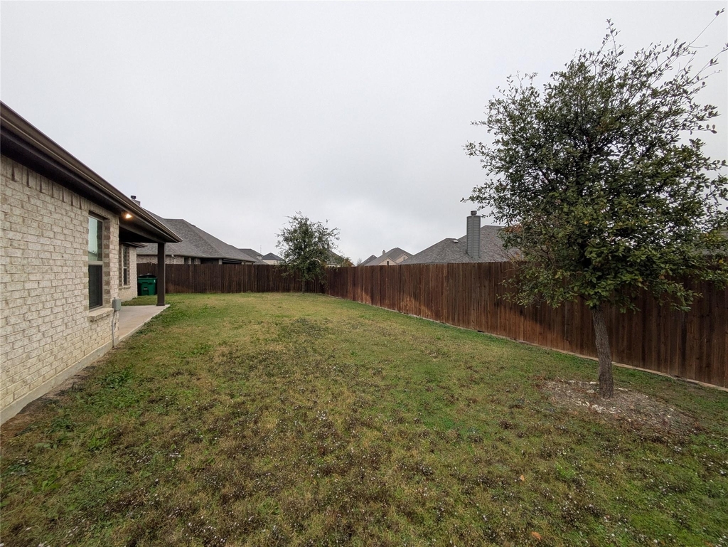 1720 Whispering Trail Drive - Photo 33