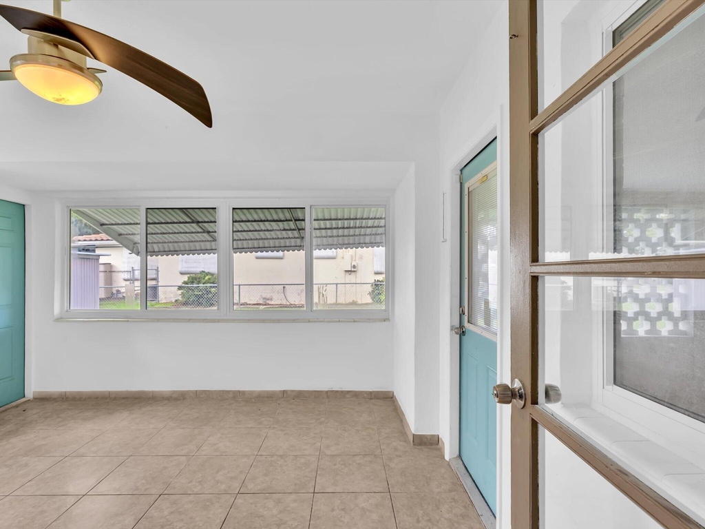 132 Se 2nd Court - Photo 23