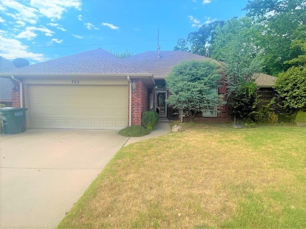 725 Tuscany Way - Photo 0