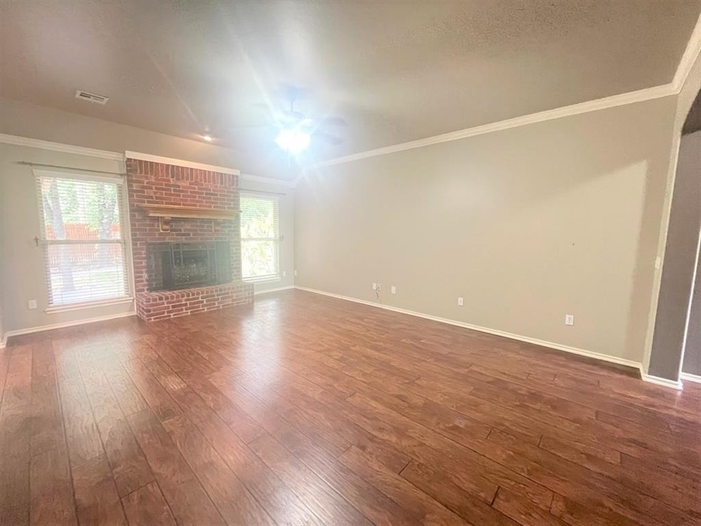 725 Tuscany Way - Photo 2