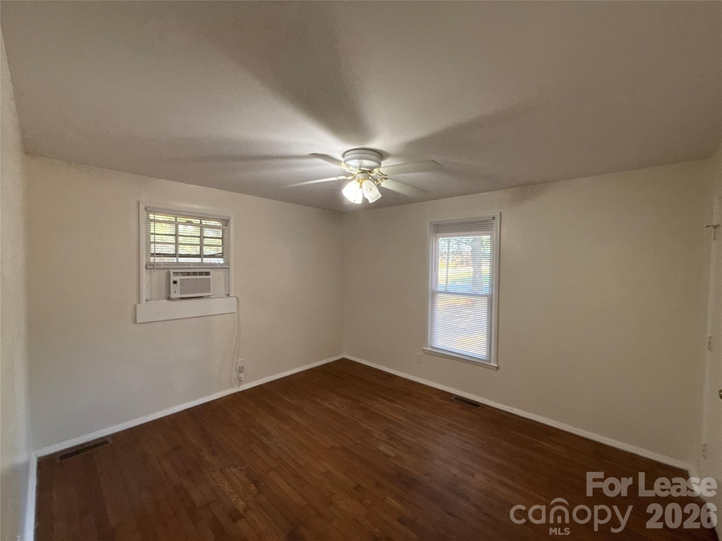 5135 Grapevine Drive - Photo 7