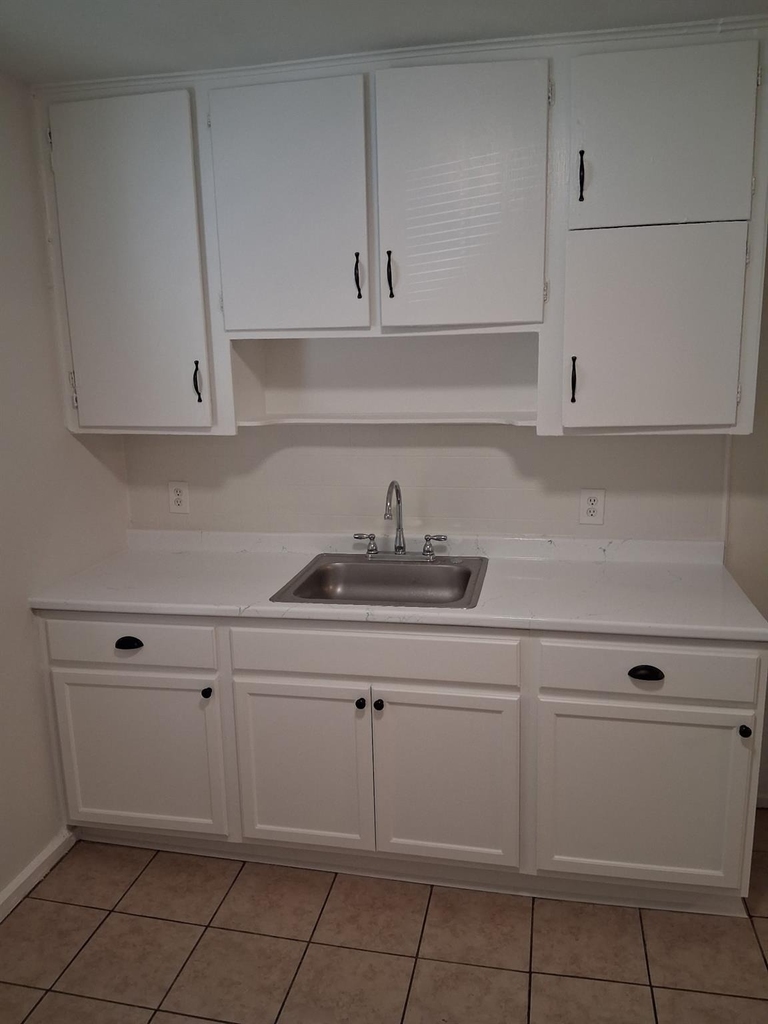 2416 22nd Street - Photo 5