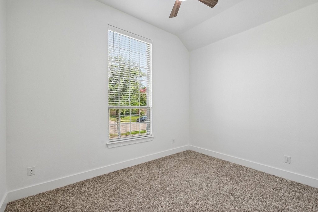 1506 Calcot Lane - Photo 19
