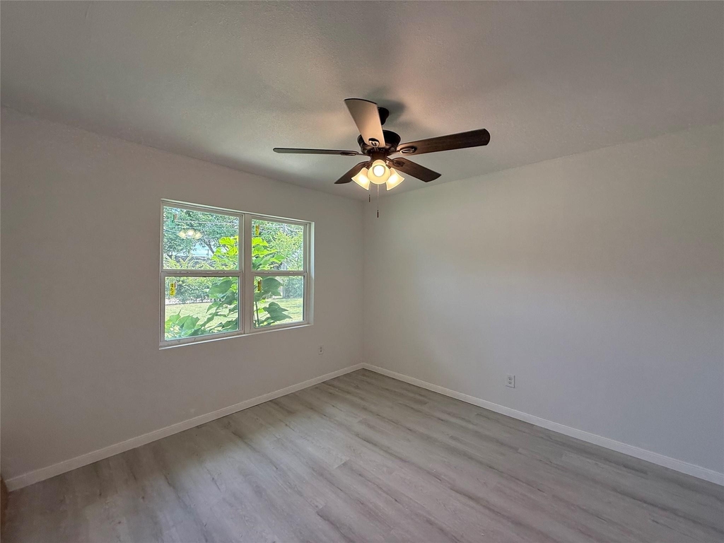 522 Donald Drive - Photo 7