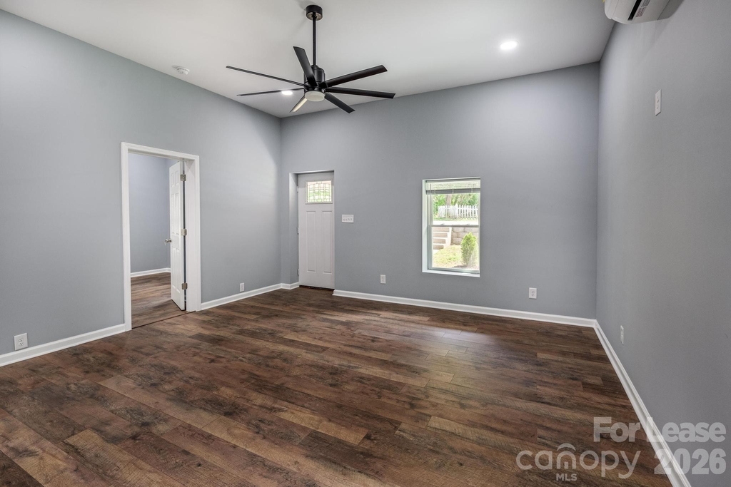 19513 Meridian Street - Photo 6