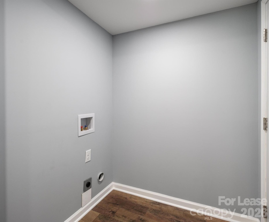 19513 Meridian Street - Photo 17