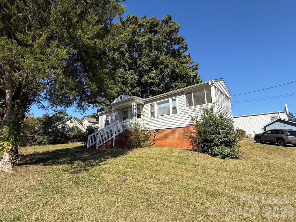 113 Garrison Drive - Photo 1