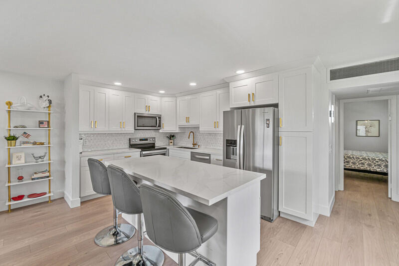 70 Valencia C - Photo 3