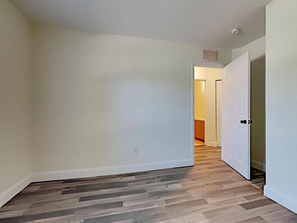 2052 Se Heathwood Circle - Photo 2