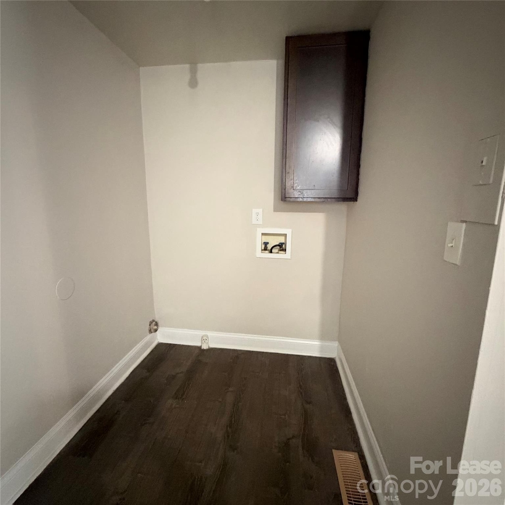 608 Peaceful Glen Road - Photo 3