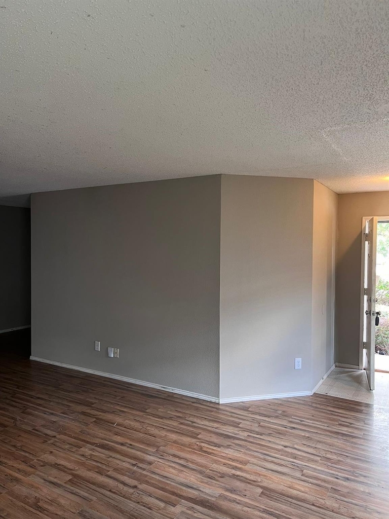 5409 Comanche Wells Drive - Photo 15