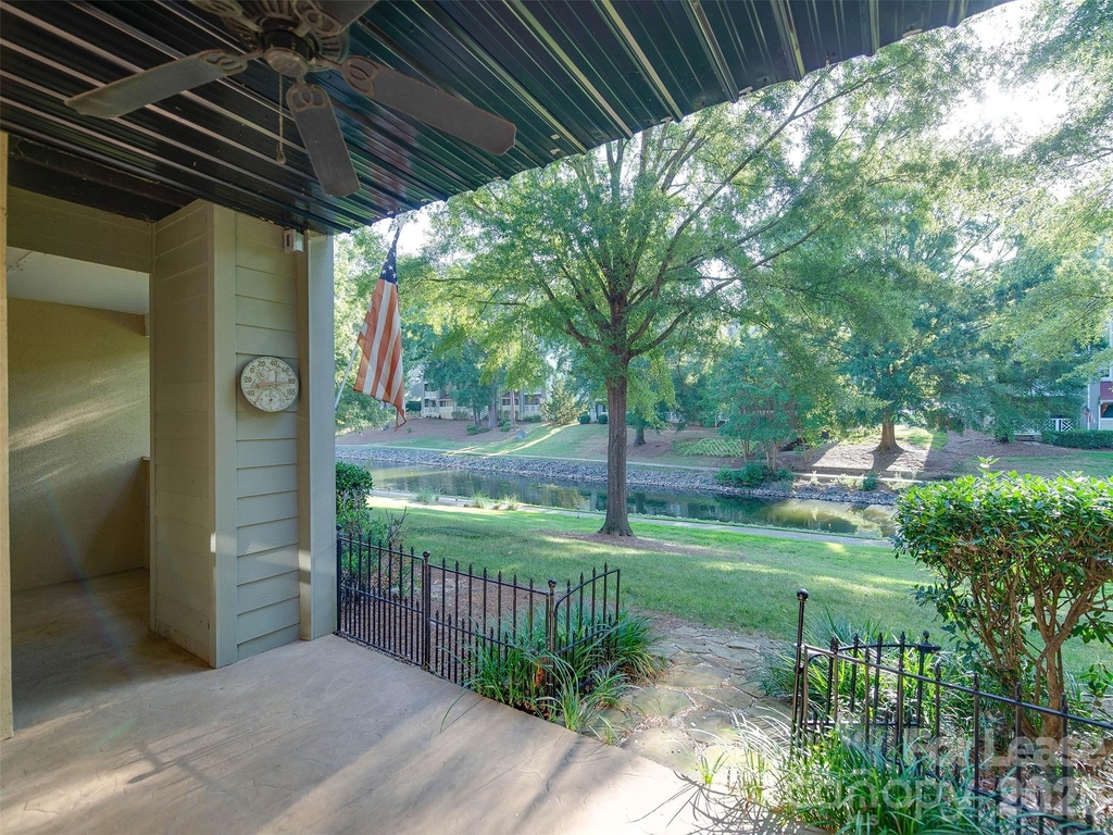 19827 Henderson Road - Photo 27