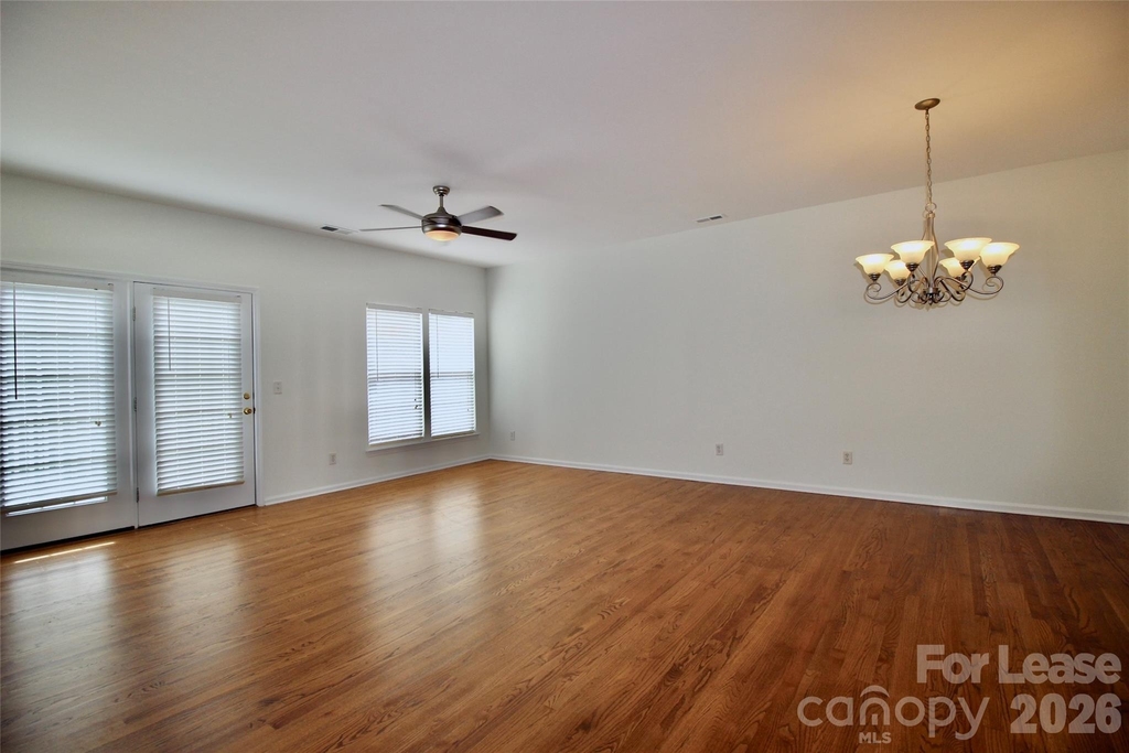 10222 Alexander Martin Avenue - Photo 7
