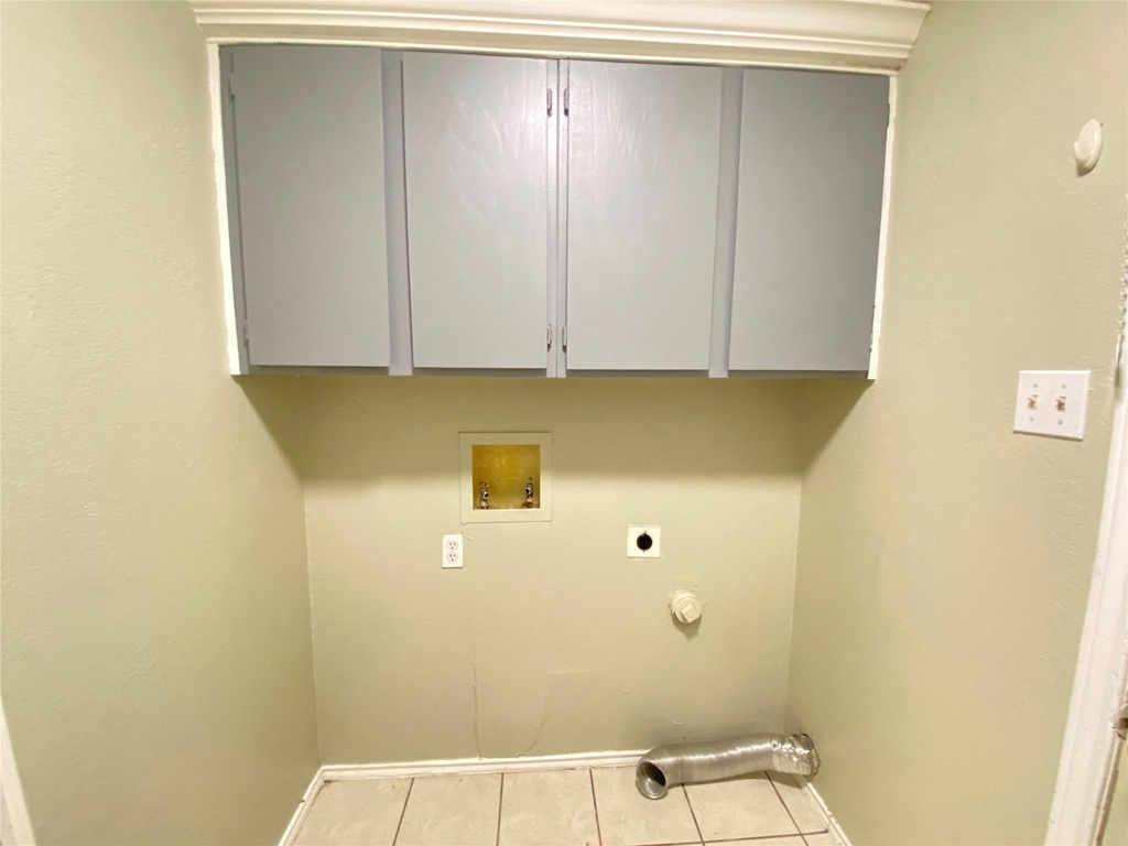 604 Lost Springs Court - Photo 9