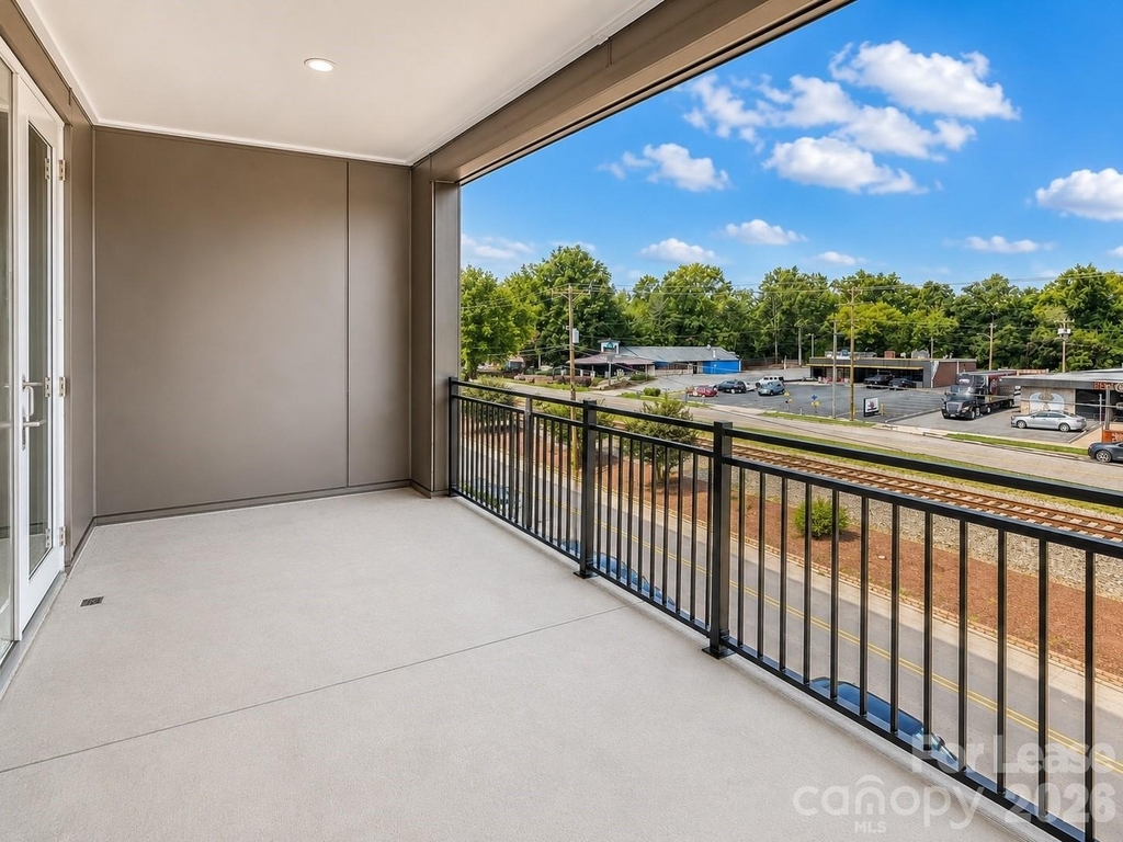 222 S Main Street - Photo 8