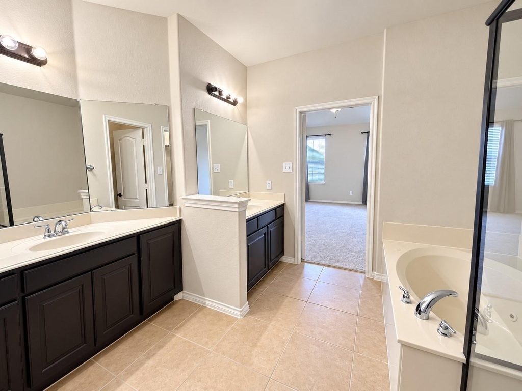4248 Comanche Drive - Photo 7