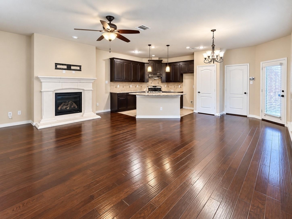4248 Comanche Drive - Photo 2