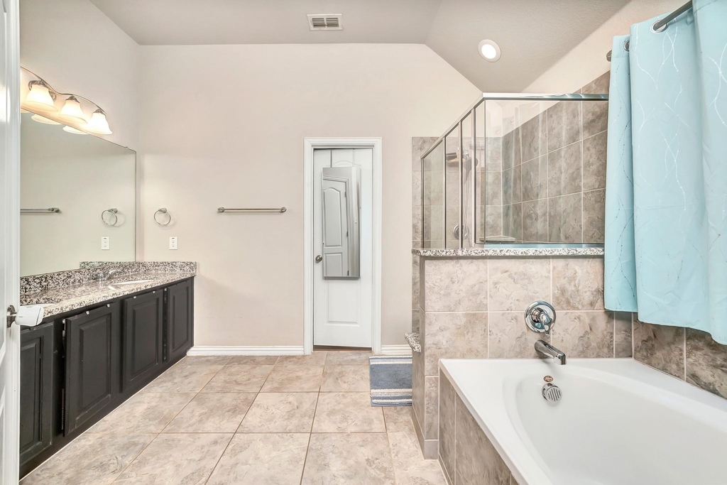 1008 Hoxton Lane - Photo 12