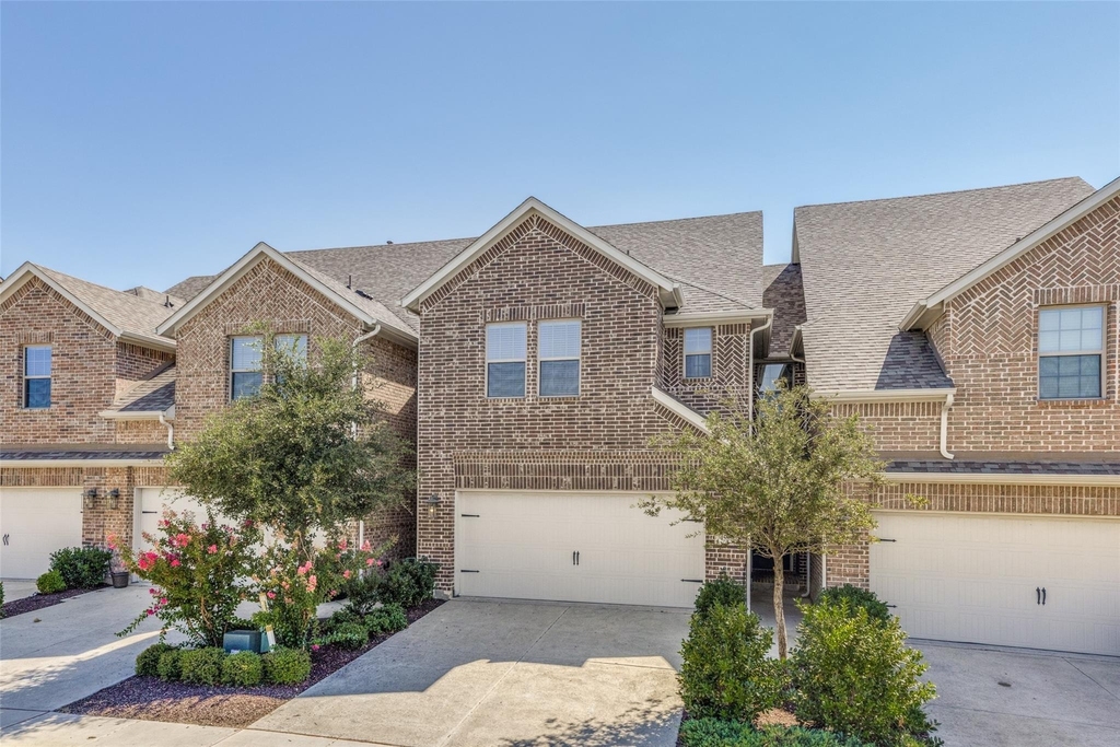 4580 Titus Circle - Photo 0
