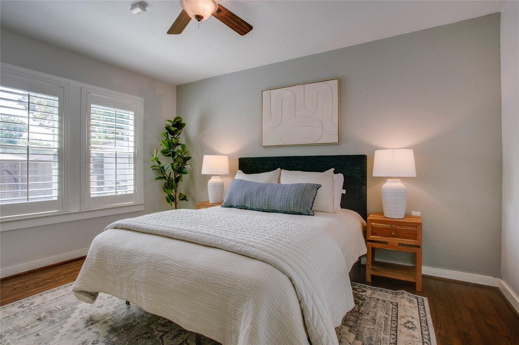 2745 Ivandell Avenue - Photo 21