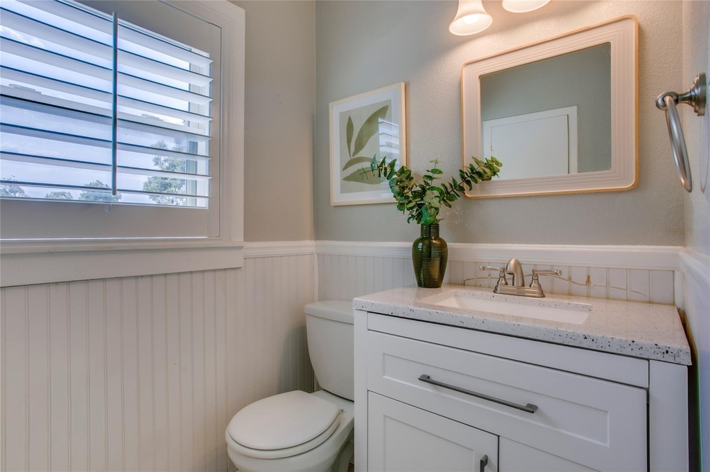 2745 Ivandell Avenue - Photo 30