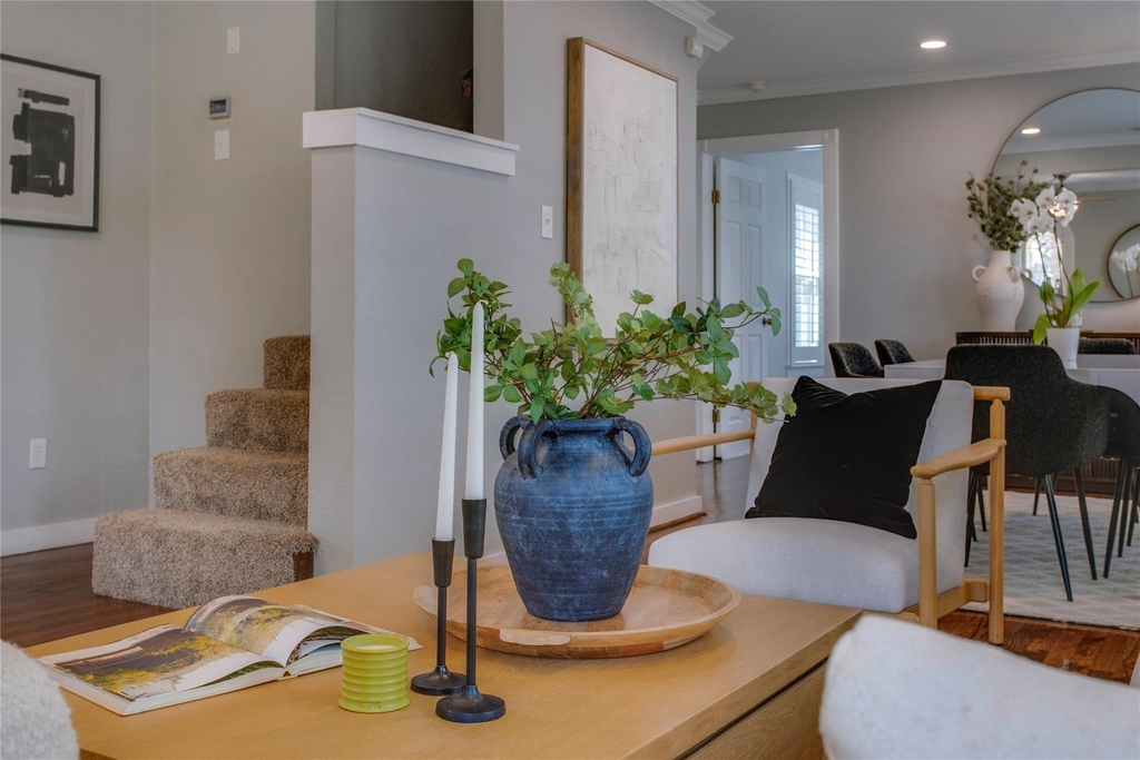 2745 Ivandell Avenue - Photo 9