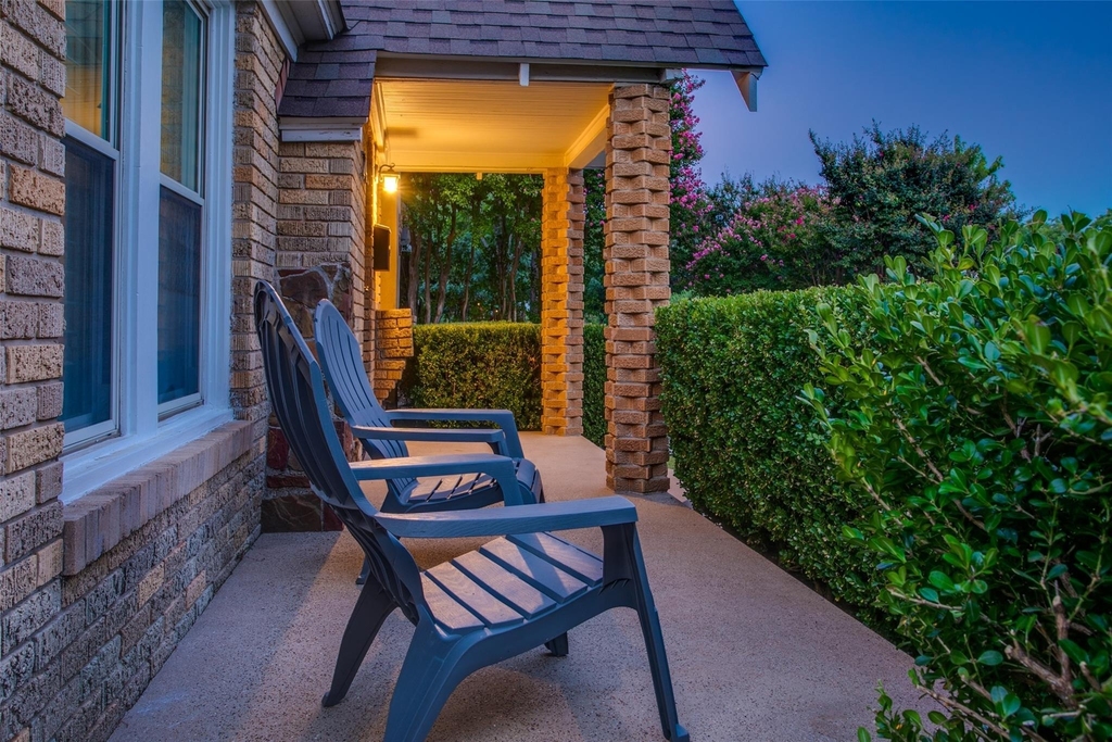 2745 Ivandell Avenue - Photo 4