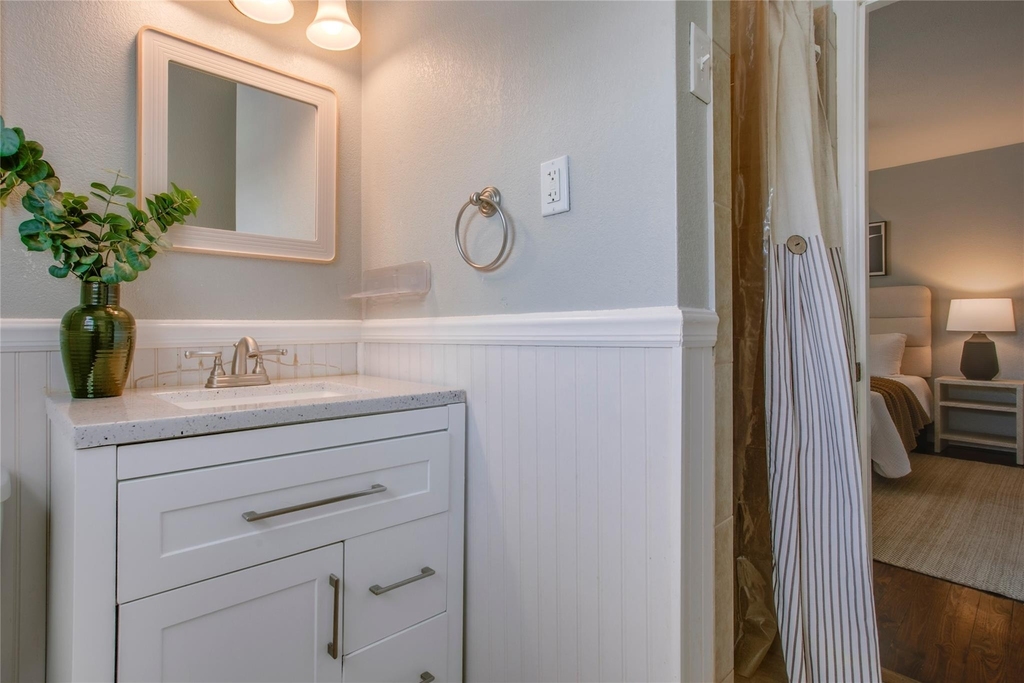 2745 Ivandell Avenue - Photo 29