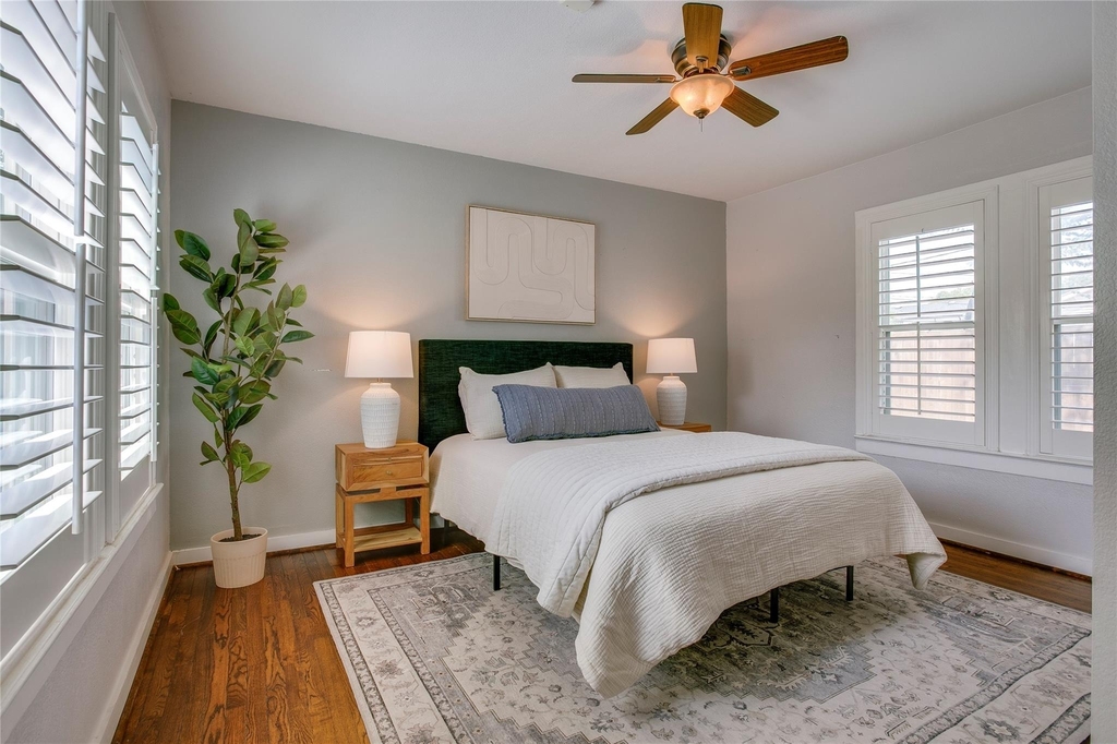 2745 Ivandell Avenue - Photo 20