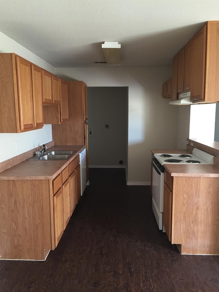 8168 Marydean Avenue - Photo 12