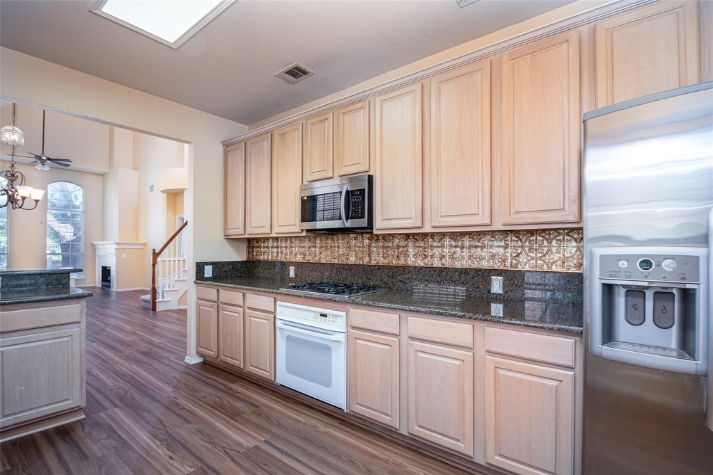 3956 Cobblestone Court - Photo 4