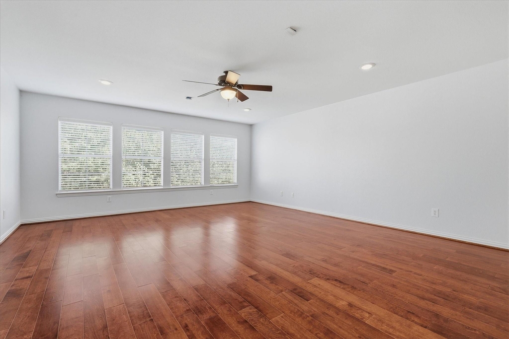 3908 Moonbeam Court - Photo 24