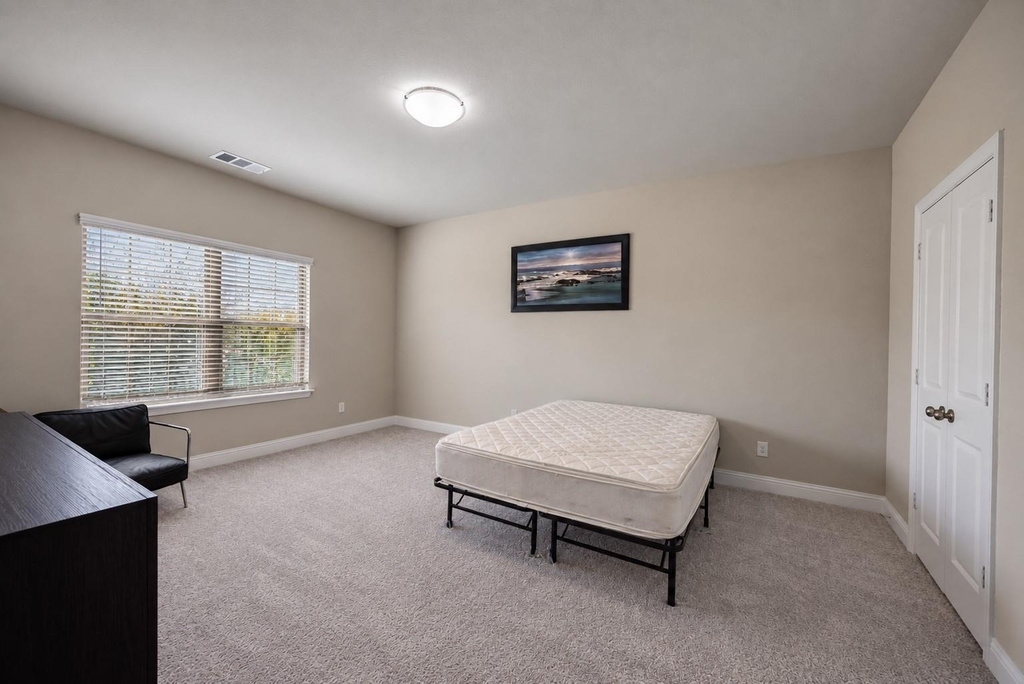 1603 Coventry Court - Photo 31