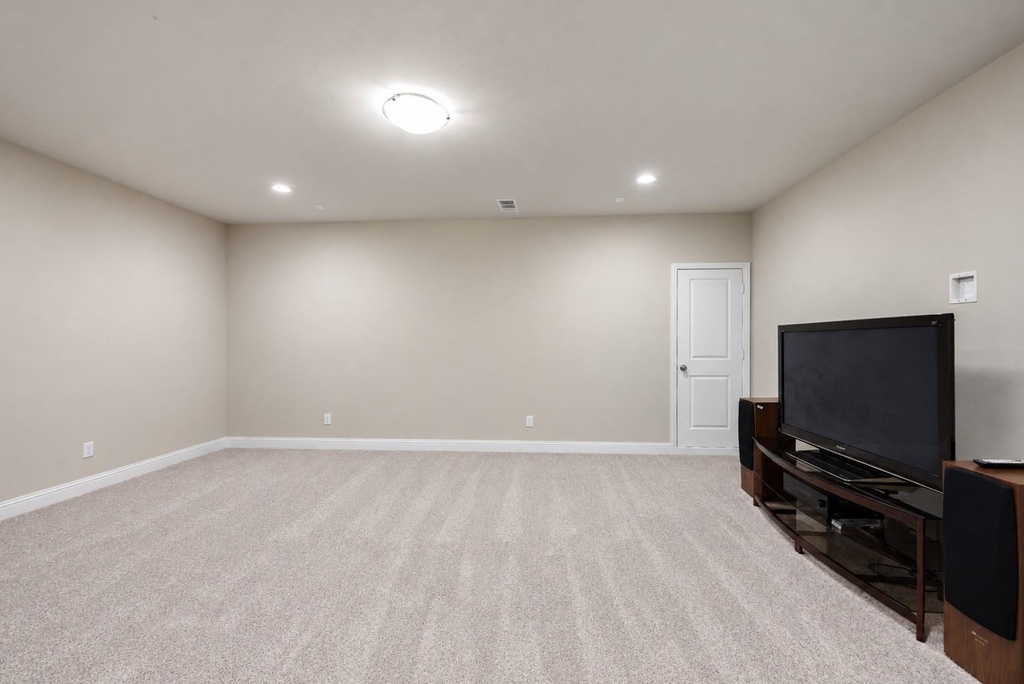 1603 Coventry Court - Photo 24