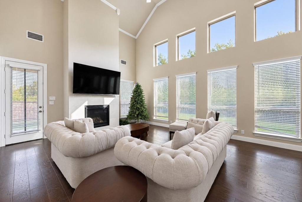 1603 Coventry Court - Photo 7