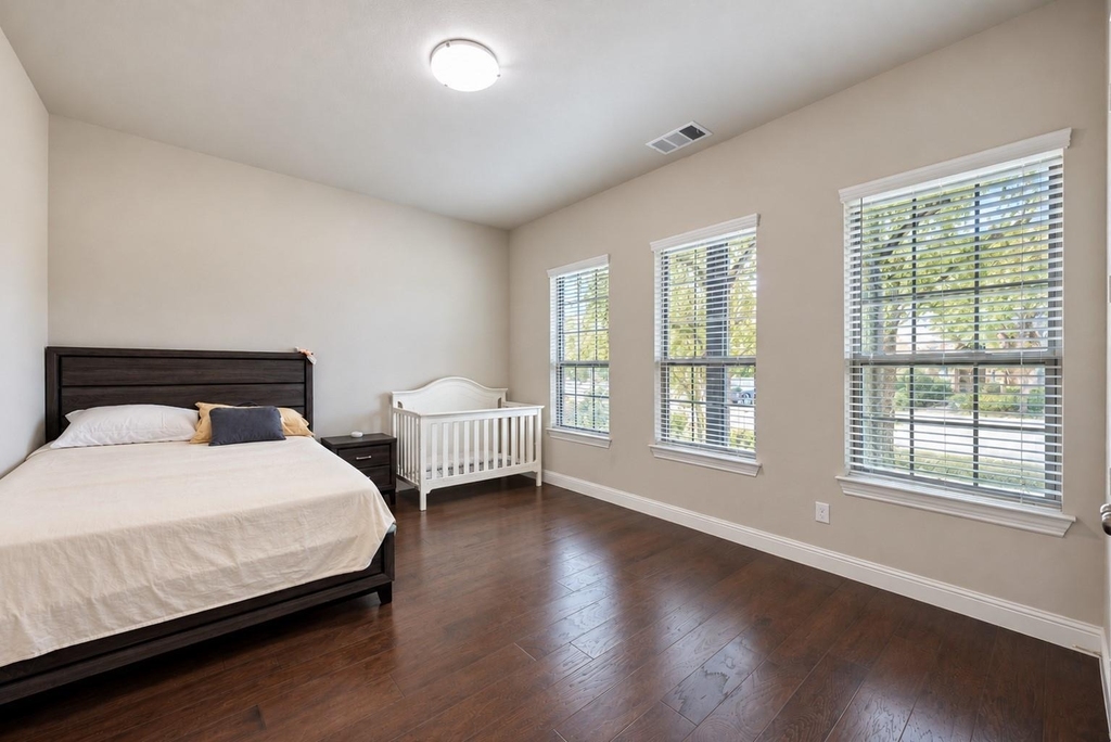 1603 Coventry Court - Photo 16