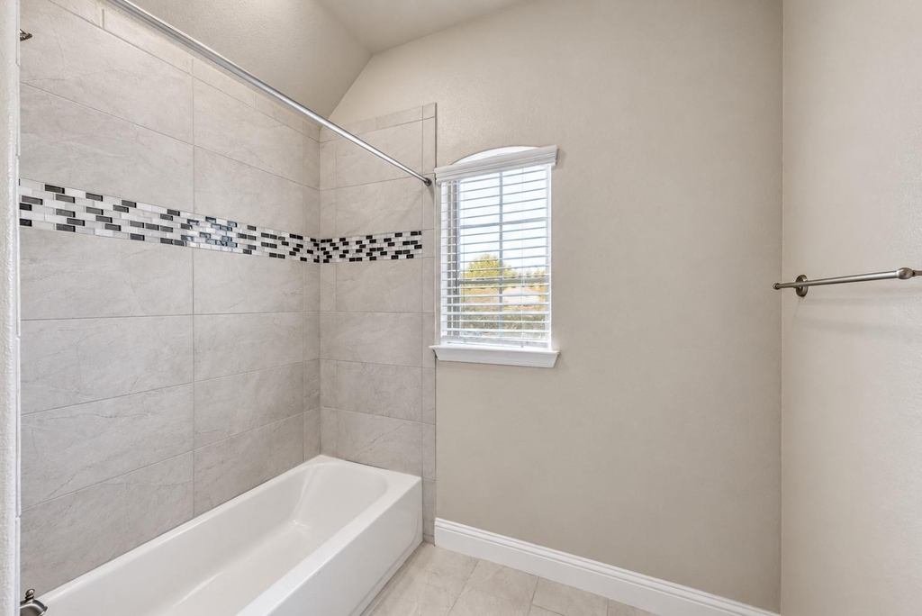 1603 Coventry Court - Photo 33