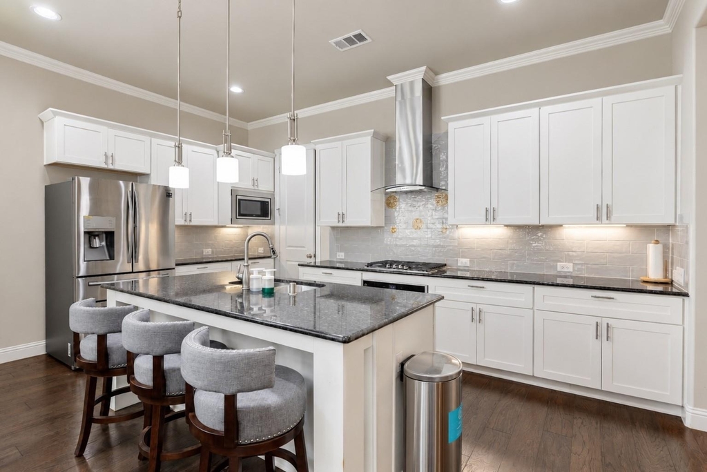1603 Coventry Court - Photo 3