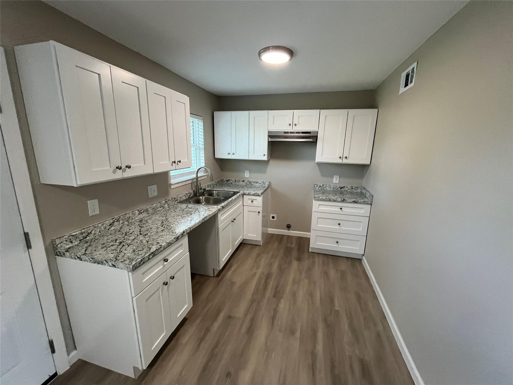 9527 Musgrave Drive - Photo 5
