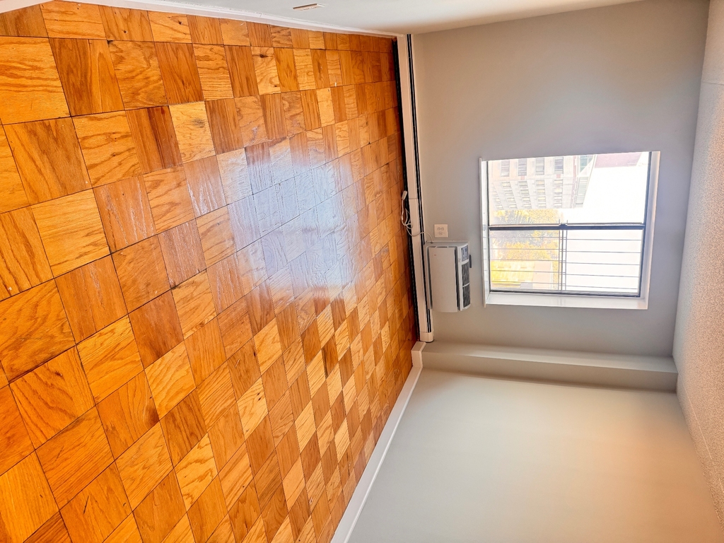 140-16 34th Ave Flushing NY 11354 - Photo 16